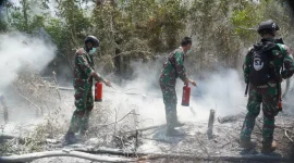 Menindaklanjuti instruksi Presiden RI Prabowo Subianto untuk mempercepat penanganan kebakaran hutan dan lahan (karhutla) di kawasan Taman Nasional Way Kambas (TNWK)