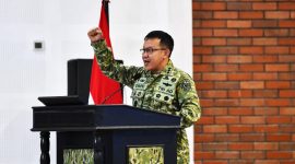 Danpusterad Letjen TNI Mochamad Syafei Kasno dalam Forum Kebangsaan bertema “Kesadaran Bela Negara Merupakan Pondasi Dasar Menuju Indonesia Emas”, di Aula Muhammad Toda Kodiklatad, Bandung, Kamis (13/8/2026)