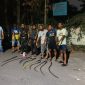 Polsek Tangerang menggagalkan dugaan tawuran pelajar di Komplek Kehakiman. Delapan celurit dan dua sepeda motor diamankan, polisi masih menyelidiki pelaku