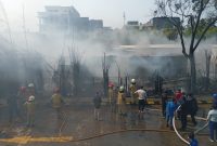 Dua bedeng proyek di Jalan Pantai Indah Utara 3, Kelurahan Kapuk Muara, Kecamatan Penjaringan, Jakarta Utara, ludes terbakar pada Sabtu (29/8/2026) siang.(Dok.Pribadi)