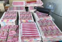 Foto istimewa tumpukan 360 ribu senilai Rp 36 Miliar uang palsu di Tangerang Selatan yang digerebek Polda Metro Jaya 