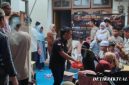Media Lensapolri.com menggelar kegiatan santunan anak yatim dan dhuafa di Warung Pojok, RT 002/RW 002, Kelurahan Tegal Alur, Jakarta Barat, Selasa (25/8/2026). Kegiatan tersebut merupakan bagian dari rangkaian peringatan Anniversary Lensapolri ke-7 tahun