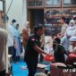 Media Lensapolri.com menggelar kegiatan santunan anak yatim dan dhuafa di Warung Pojok, RT 002/RW 002, Kelurahan Tegal Alur, Jakarta Barat, Selasa (25/8/2026). Kegiatan tersebut merupakan bagian dari rangkaian peringatan Anniversary Lensapolri ke-7 tahun