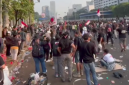 Massa Aliansi Masyarakat Pati Bersatu (AMPB) mulai berdatangan ke Jakarta menggunakan bus. Sebagian peserta aksi bahkan telah berkumpul di sekitar Gedung DPR RI sejak Rabu (26/8/2026).