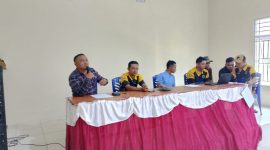 Kepala Kampung (Kakam) Bandarsari, Kecamatan Way Tuba, Kabupaten Way Kanan, Tarwani, memberikan penjelasan penting terkait penghapusan otomatis 38 nama Keluarga Penerima Manfaat (KPM) Bantuan Pangan Non Tunai (BPNT). Penghapusan ini dilakukan oleh pemerintah pusat karena terindikasi kuat terlibat dalam aktivitas judi online (judol)