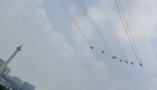 Atraksi Jet Tempur Meriahkan HUT RI Ke-81 di Monas Jakarta 