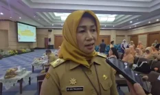Wali Kota Jakbar Iin Mutmainnah Perkuat Pemilahan Sampah dari Sumber