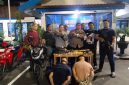 Polsek Jatiuwung Polres Metro Tangerang Kota Menangkap Dua Pelaku Curanmor Bersenjata Api Rakitan