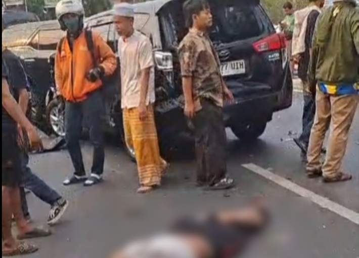 Foto Tangkapan dari video yang beredar kecelakaan maut dikembangan Jakarta Barat 