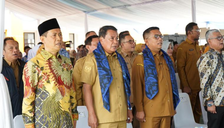 Bupati Tangerang Moch. Maesyal Rasyid saat mendampingi Gubernur Banten Andra Soni dan Wakil Gubernur Banten Achmad Dimyati Natakusumah meresmikan tujuh Unit Sekolah Baru (USB) se-Provinsi Banten di SMAN 33 Kabupaten Tangerang, Pasar Kemis, Senin (31/8/2026) (Dok.Istw)